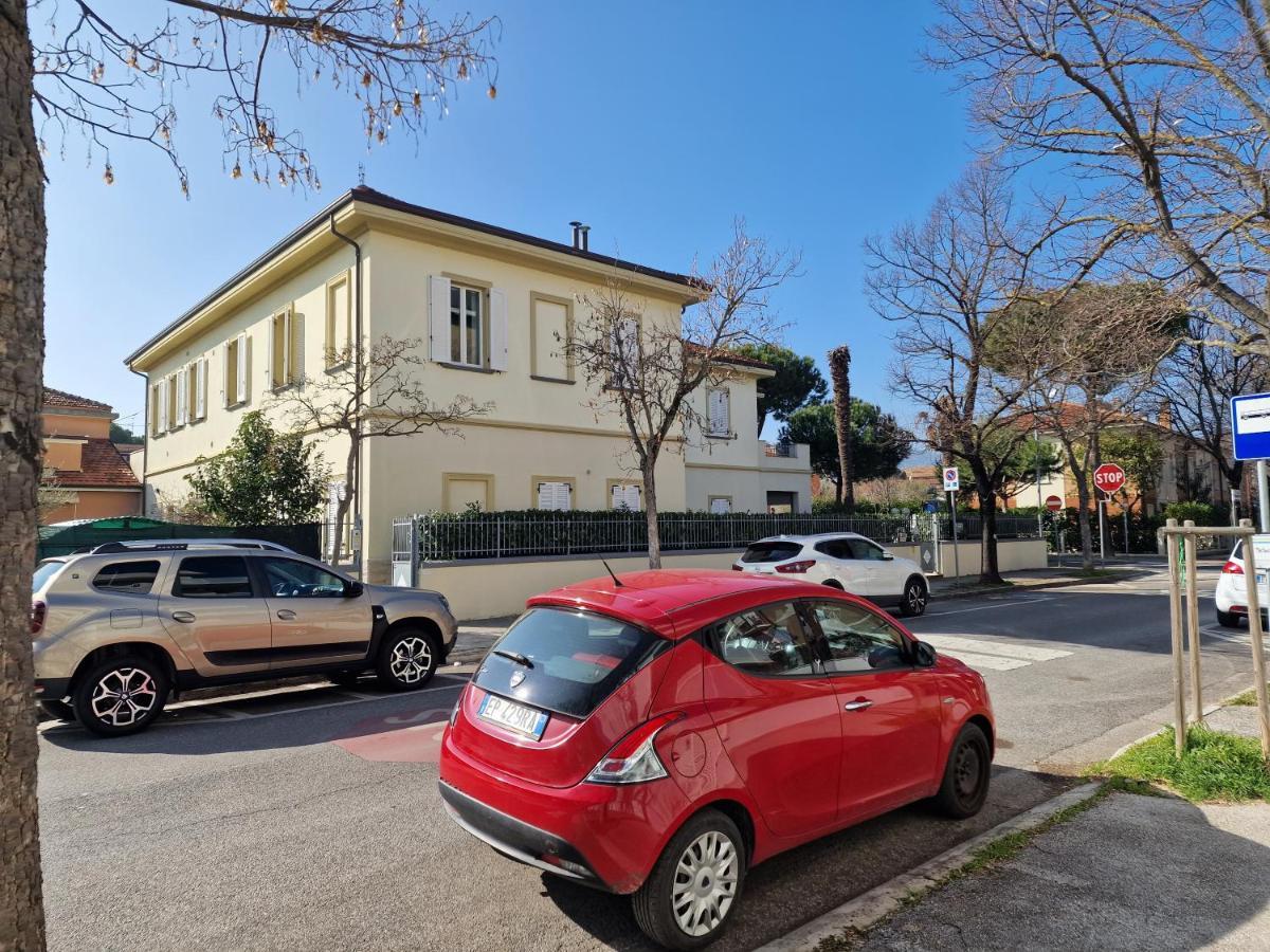Villa Sante Residence Пезаро Екстер'єр фото